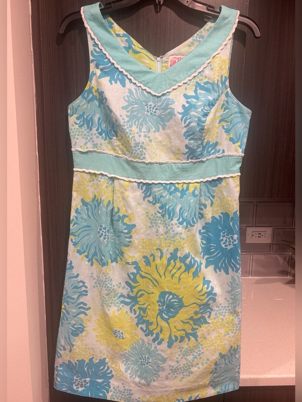 Lilly Pulitzer Originals Cotton Shift Dress in Blue & Yellow Floral Print, Sz 6